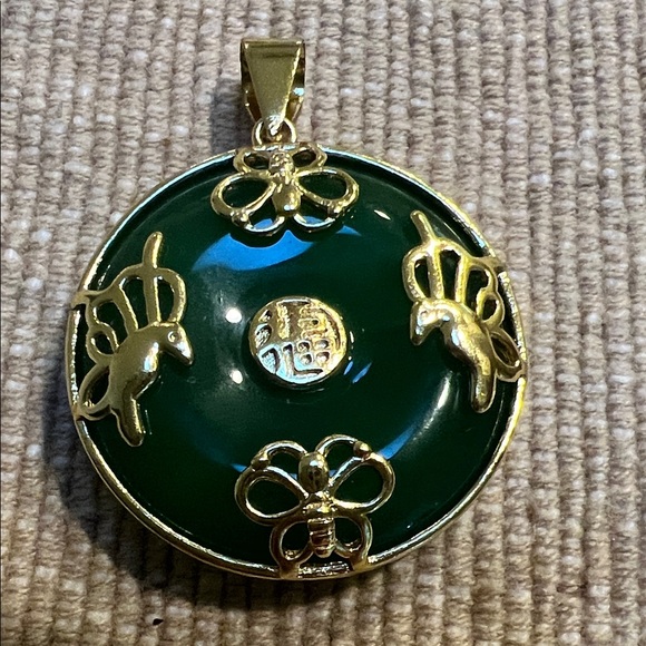 Fashion Jewelry Jewelry - Elegant 14 Plated Gold butterfly Dragon round Green Jade Pendant 15 mm